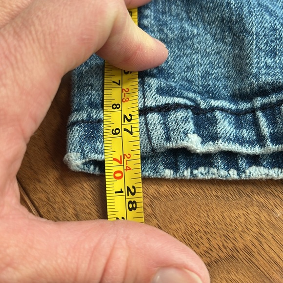 Jeans - Picture 10 of 13